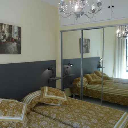 Sleeps 4 Air Con Wifi Apartament