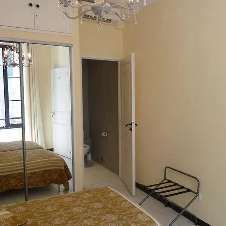 Apartament Sleeps 4 Air Con Wifi Cannes
